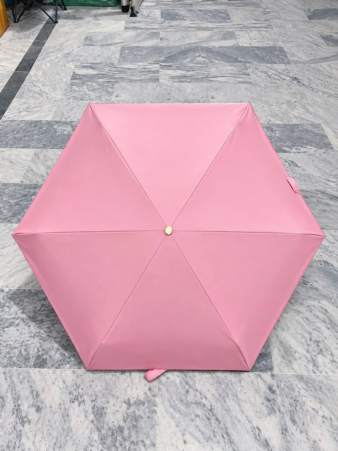 Mini Pocket Umbrella – Compact & Portable for Everyday Use