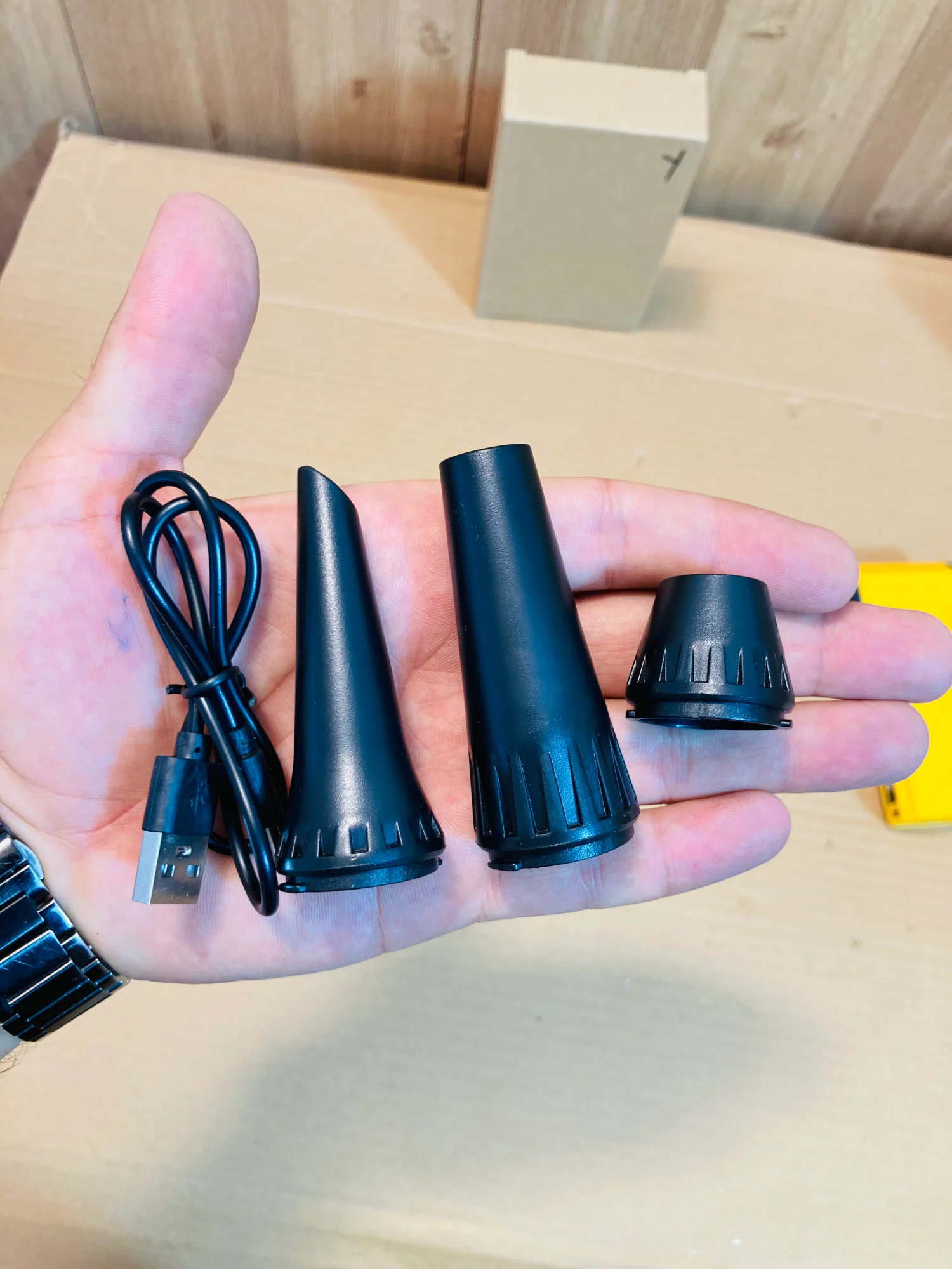 F049 Rechargeable Mini JET Blower
