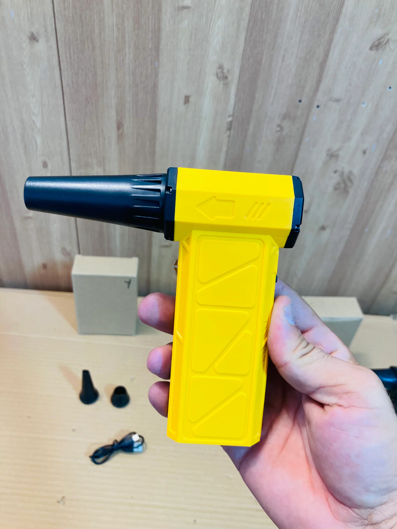 F049 Rechargeable Mini JET Blower